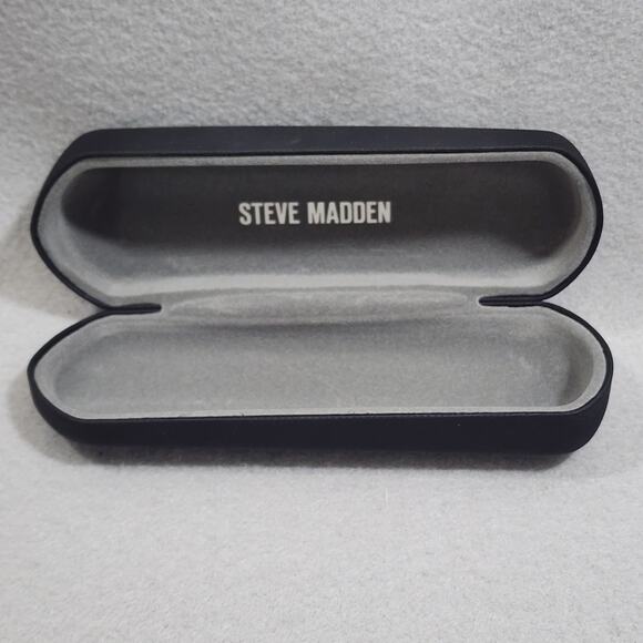 Steve Madden Hard Clamshell Eye Glass Case Matte Black-Gray Empty Case Only - Picture 3 of 4